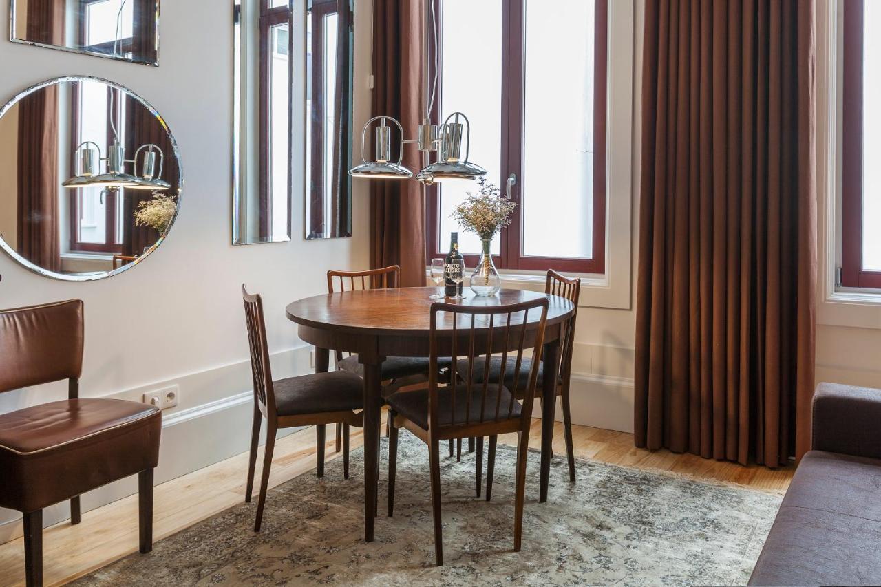 Vintage River Flat By Ml Apartment